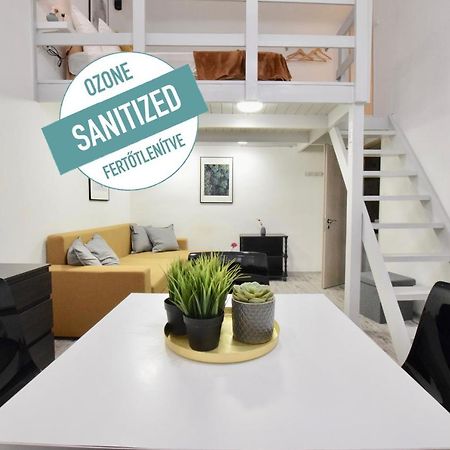 Standard Apartment By Hi5 - Akacfa 59 บูดาเปสต์ ภายนอก รูปภาพ