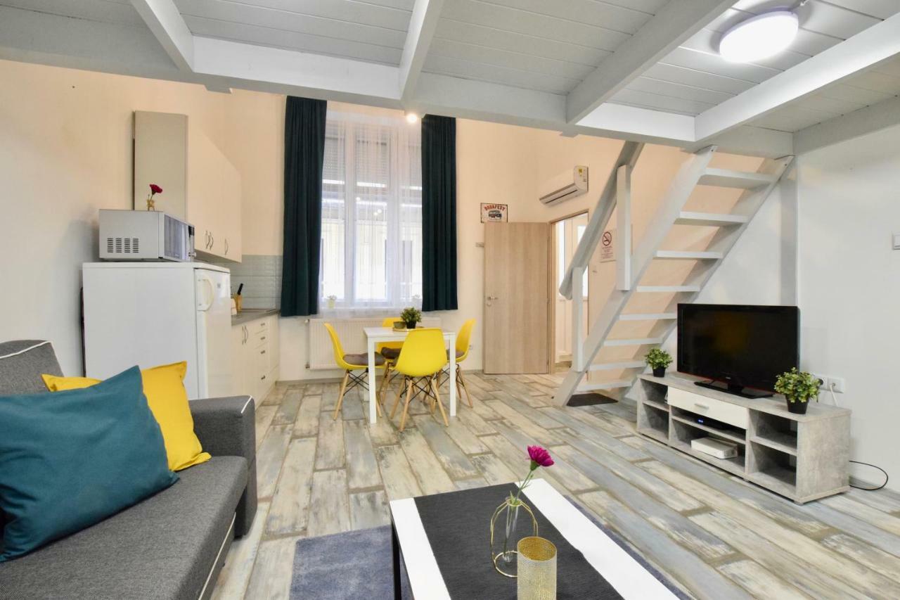 Standard Apartment By Hi5 - Akacfa 59 บูดาเปสต์ ภายนอก รูปภาพ
