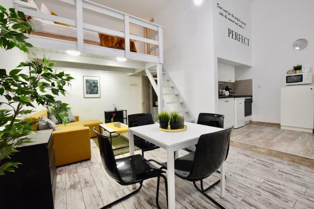Standard Apartment By Hi5 - Akacfa 59 บูดาเปสต์ ภายนอก รูปภาพ